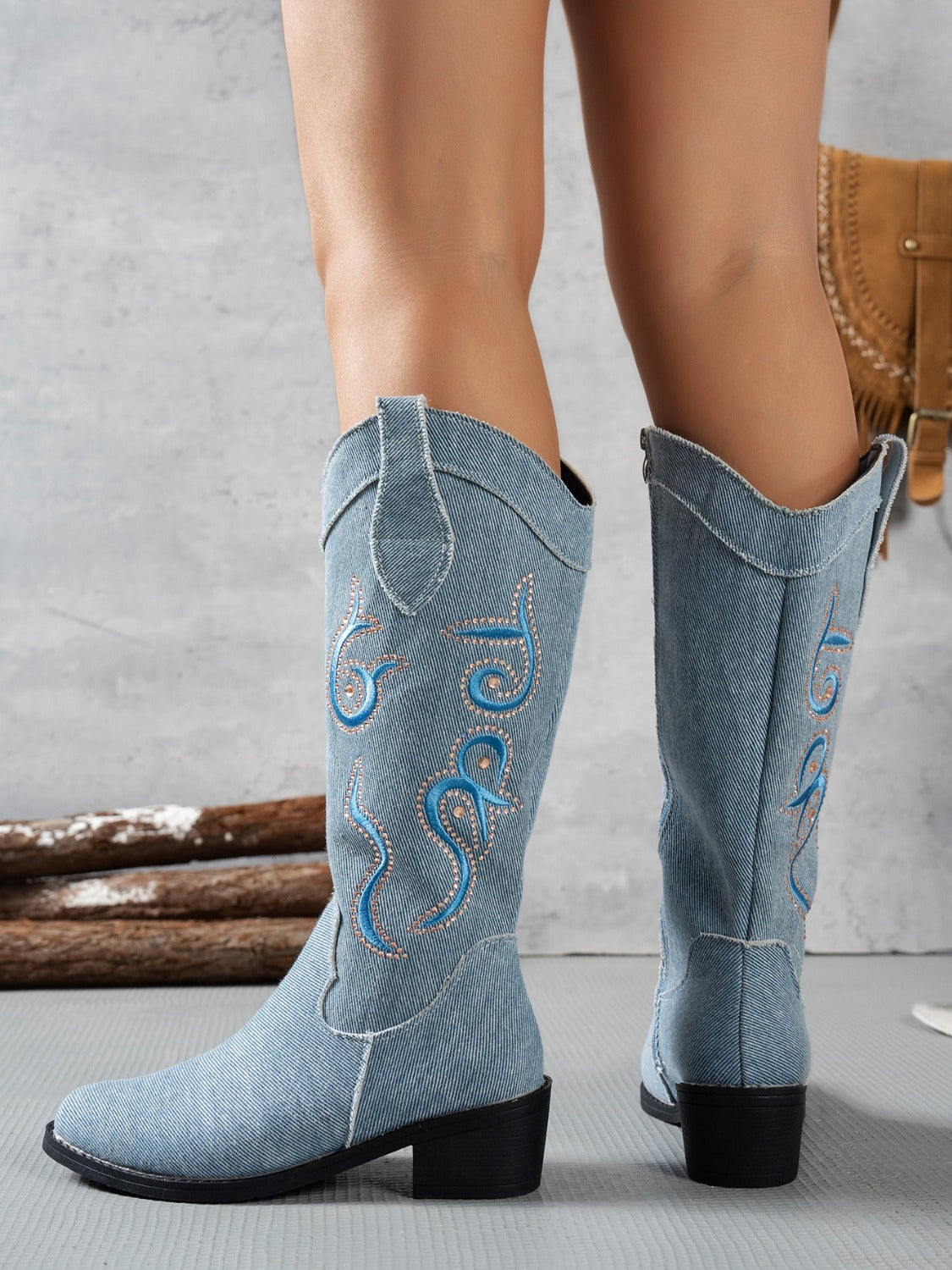 Embroidered Point Toe Block Heel Boots