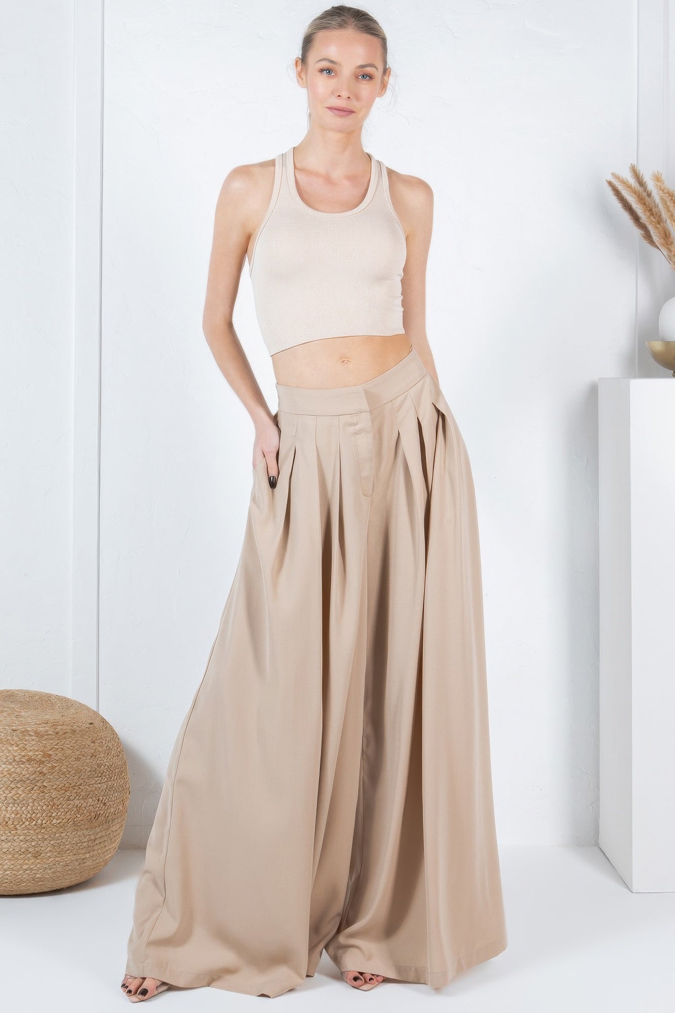 Large Hem Wide Leg Pleated Solid Pants